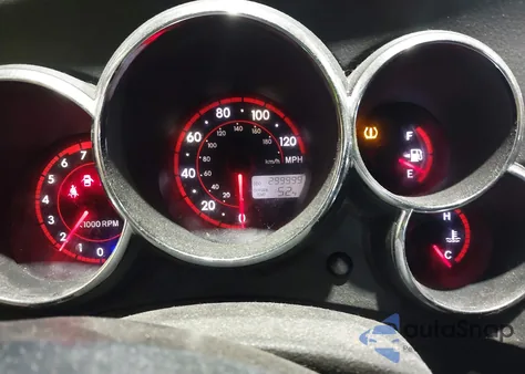 2005 Pontiac Vibe z USA, uszkodzony, nr VIN 5Y2SL638X5Z441545